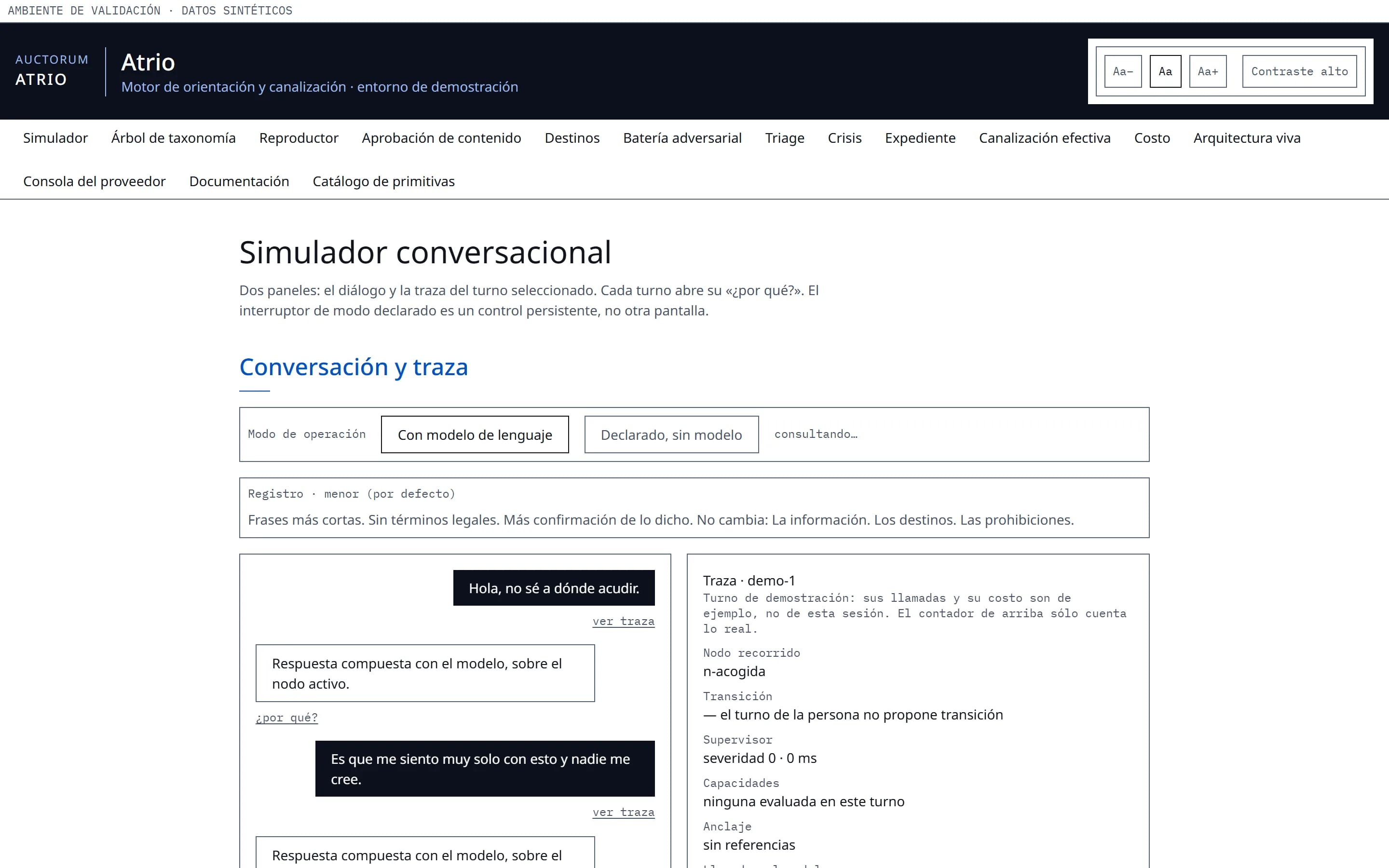 Simulador conversacional de Atrio: la conversación y la traza del turno seleccionado, con el modo de operación declarado